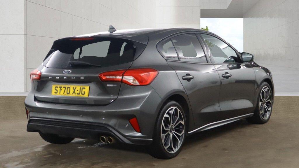 Ford Focus - Image 6