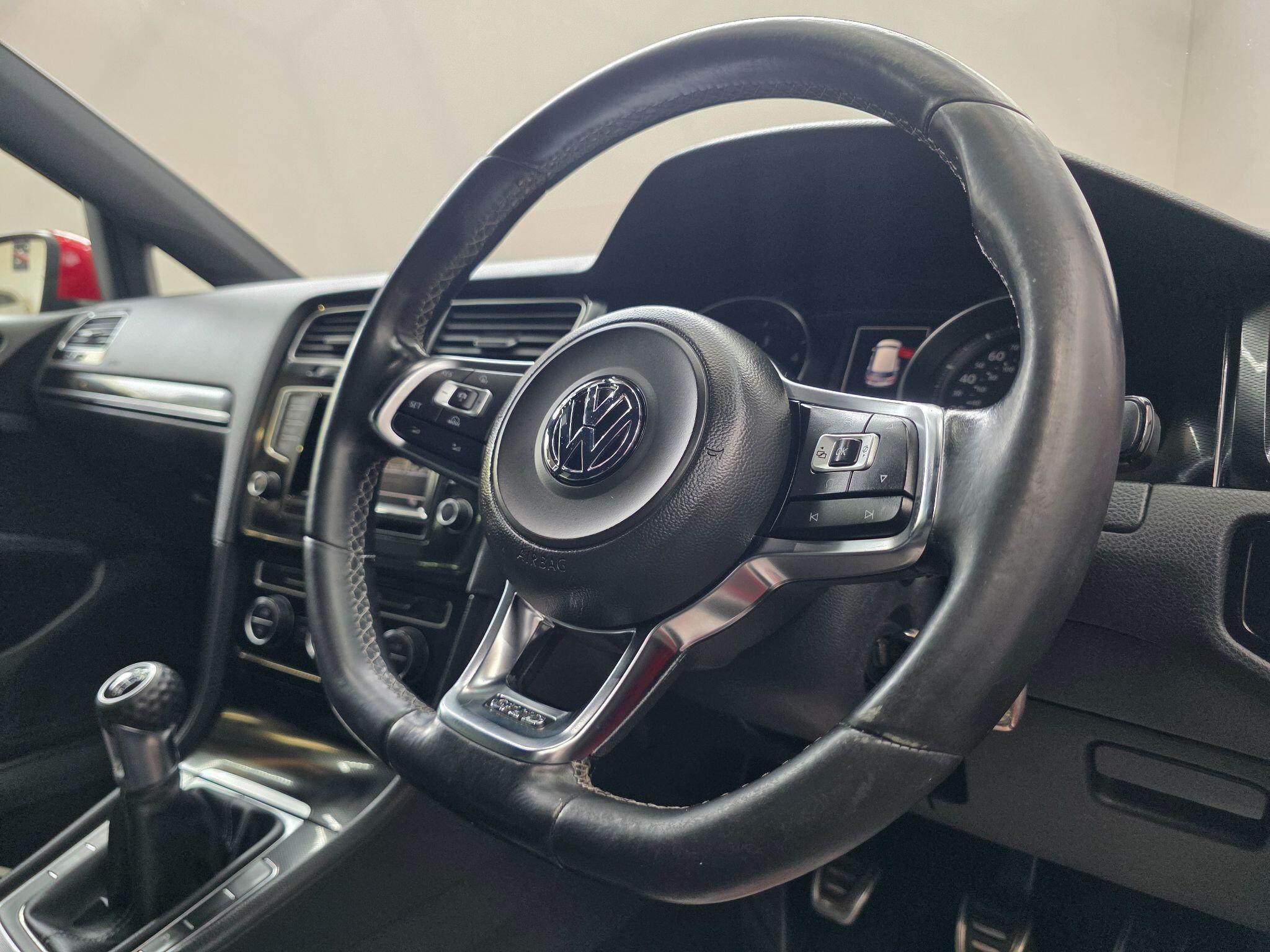 Volkswagen Golf - Image 14