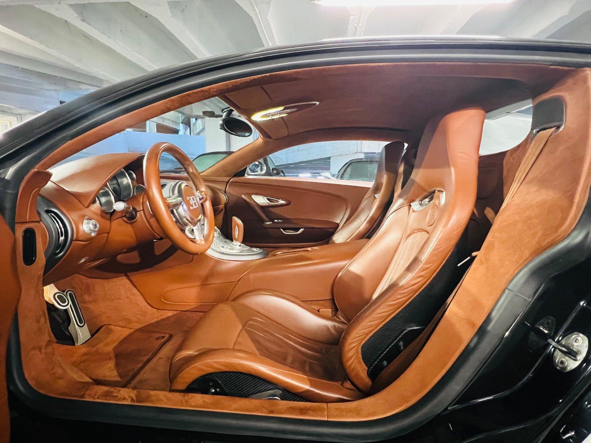 Bugatti Veyron - Image 9