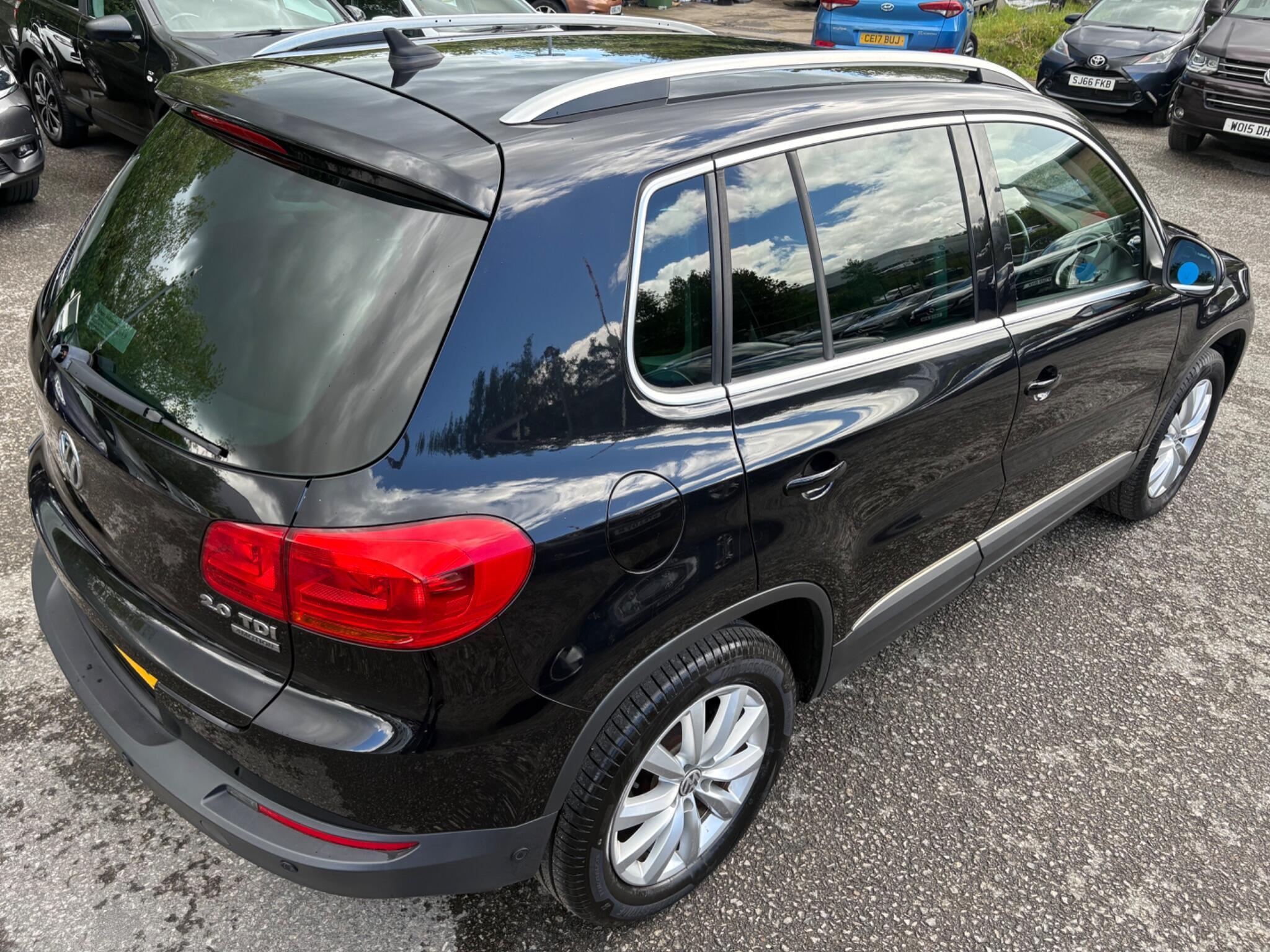 Volkswagen Tiguan - Image 20