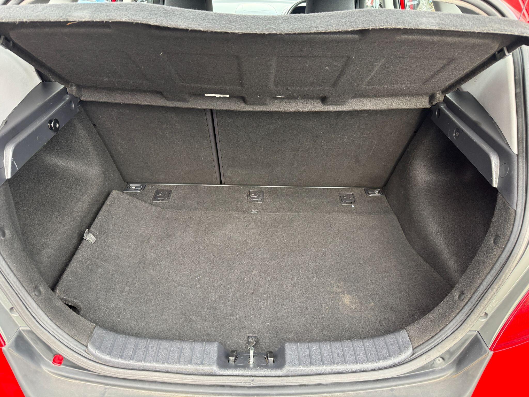 Hyundai i30 - Image 57