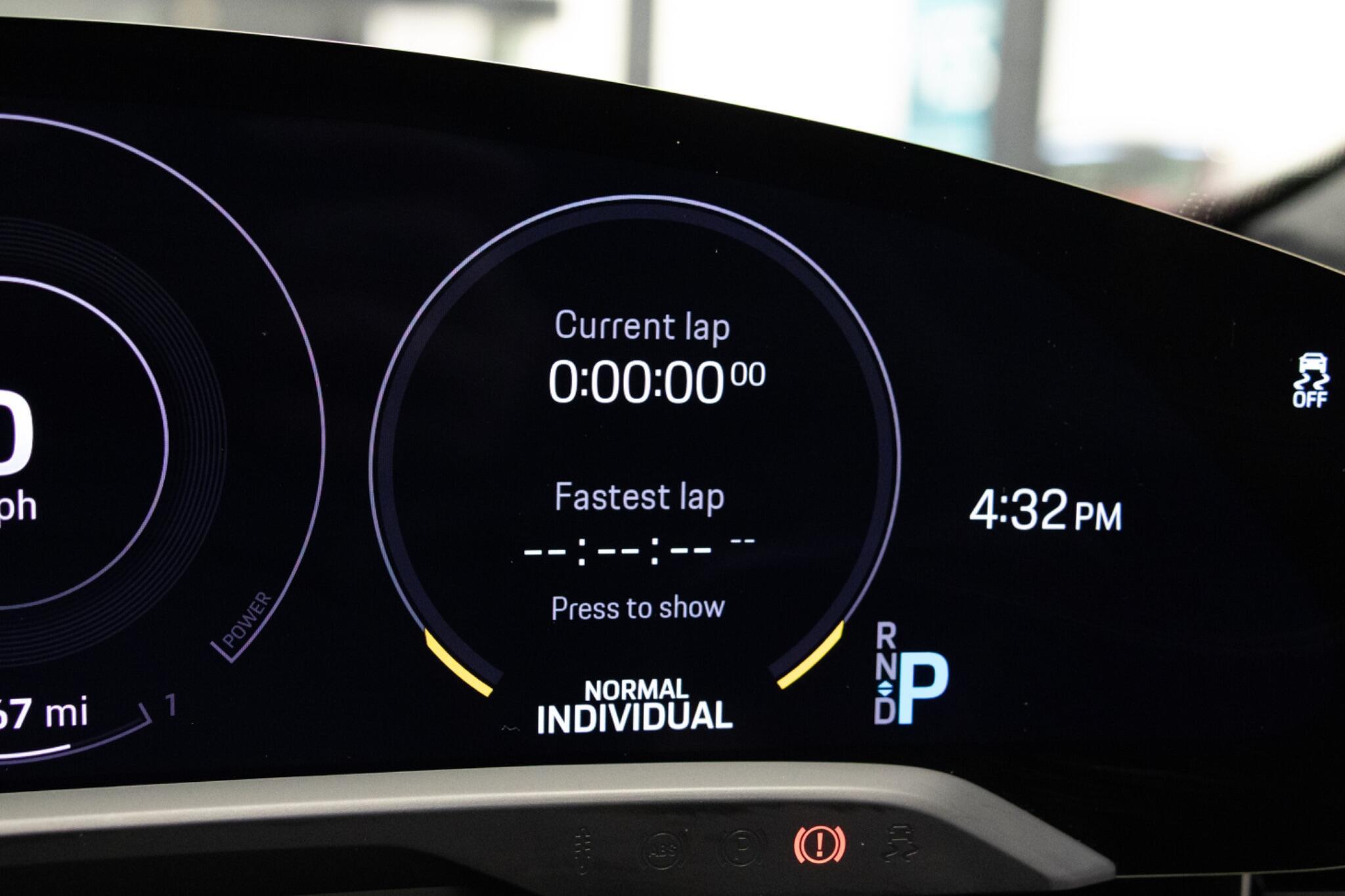 Porsche Taycan - Image 38