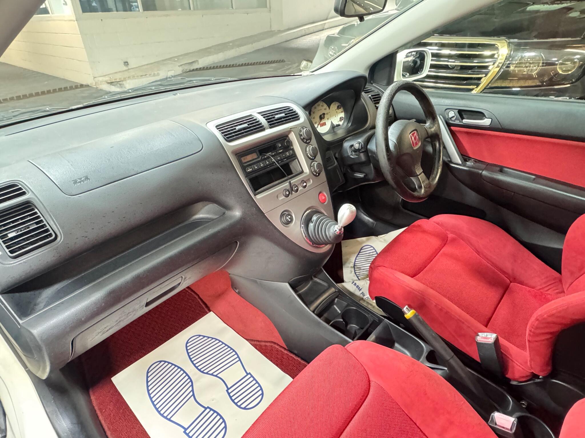 Honda Civic - Image 10
