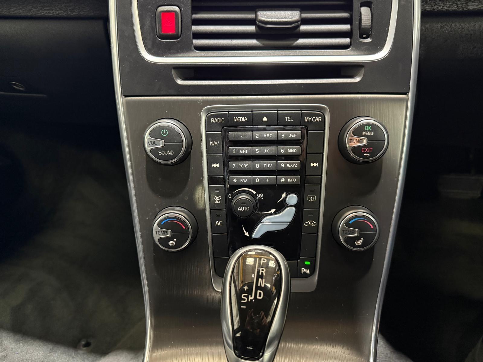 Volvo S60 - Image 28