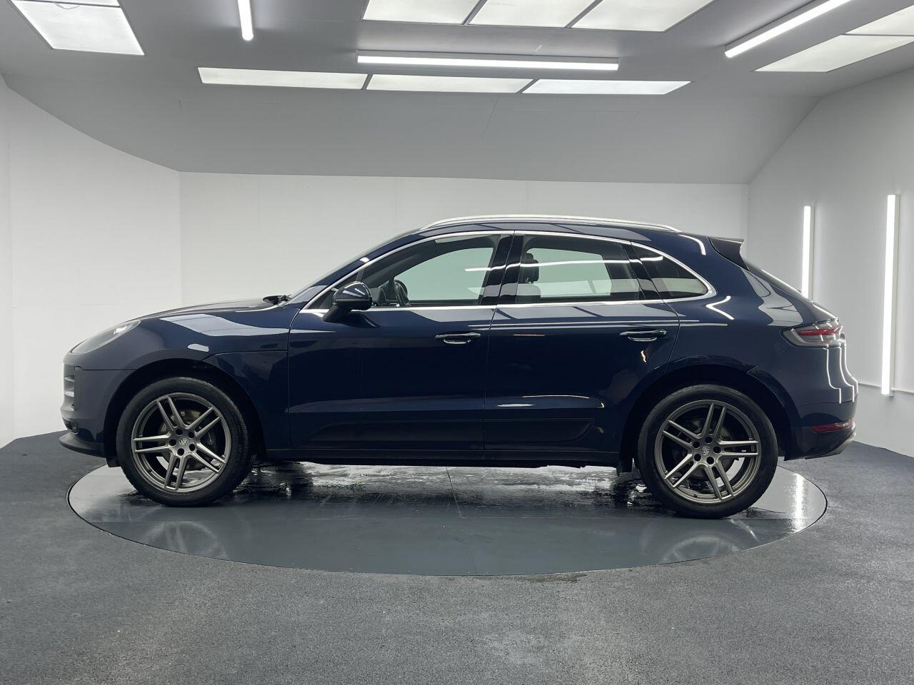 Porsche Macan - Image 17