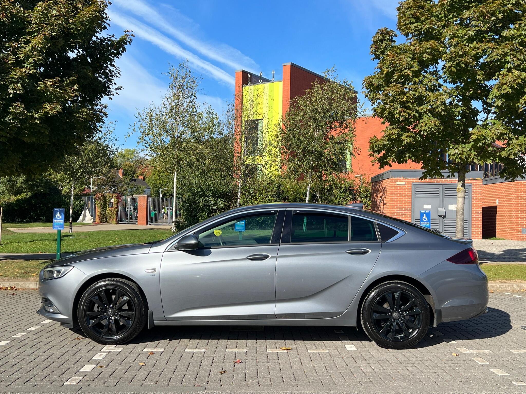 Vauxhall Insignia - Image 3