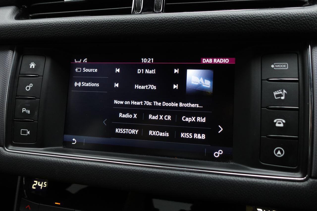Jaguar XF - Image 26