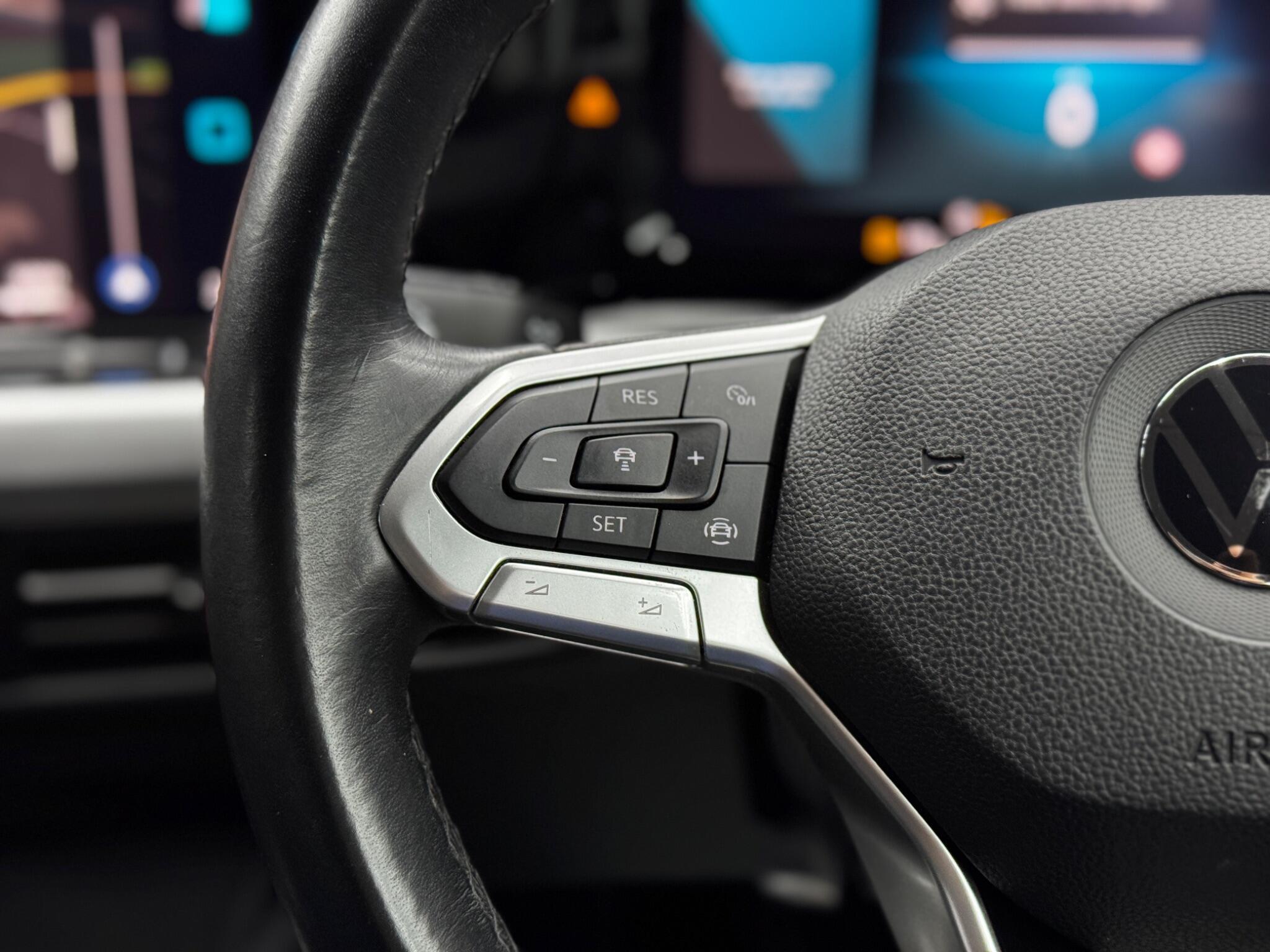 Volkswagen Golf - Image 20