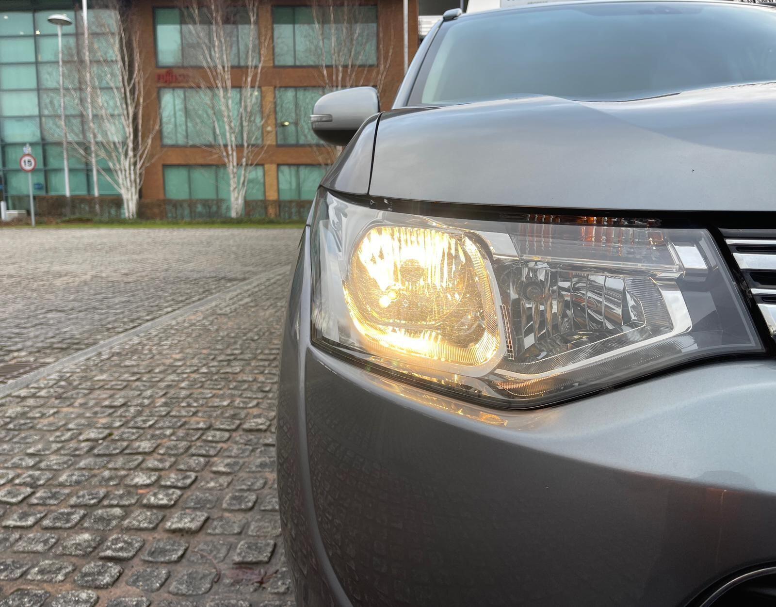 Mitsubishi Outlander - Image 47