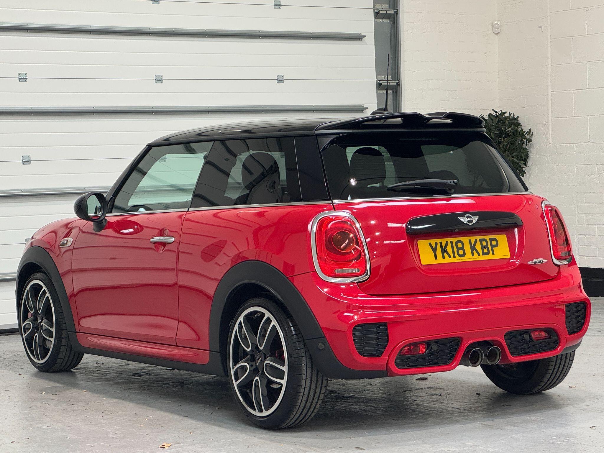 MINI Hatch - Image 15
