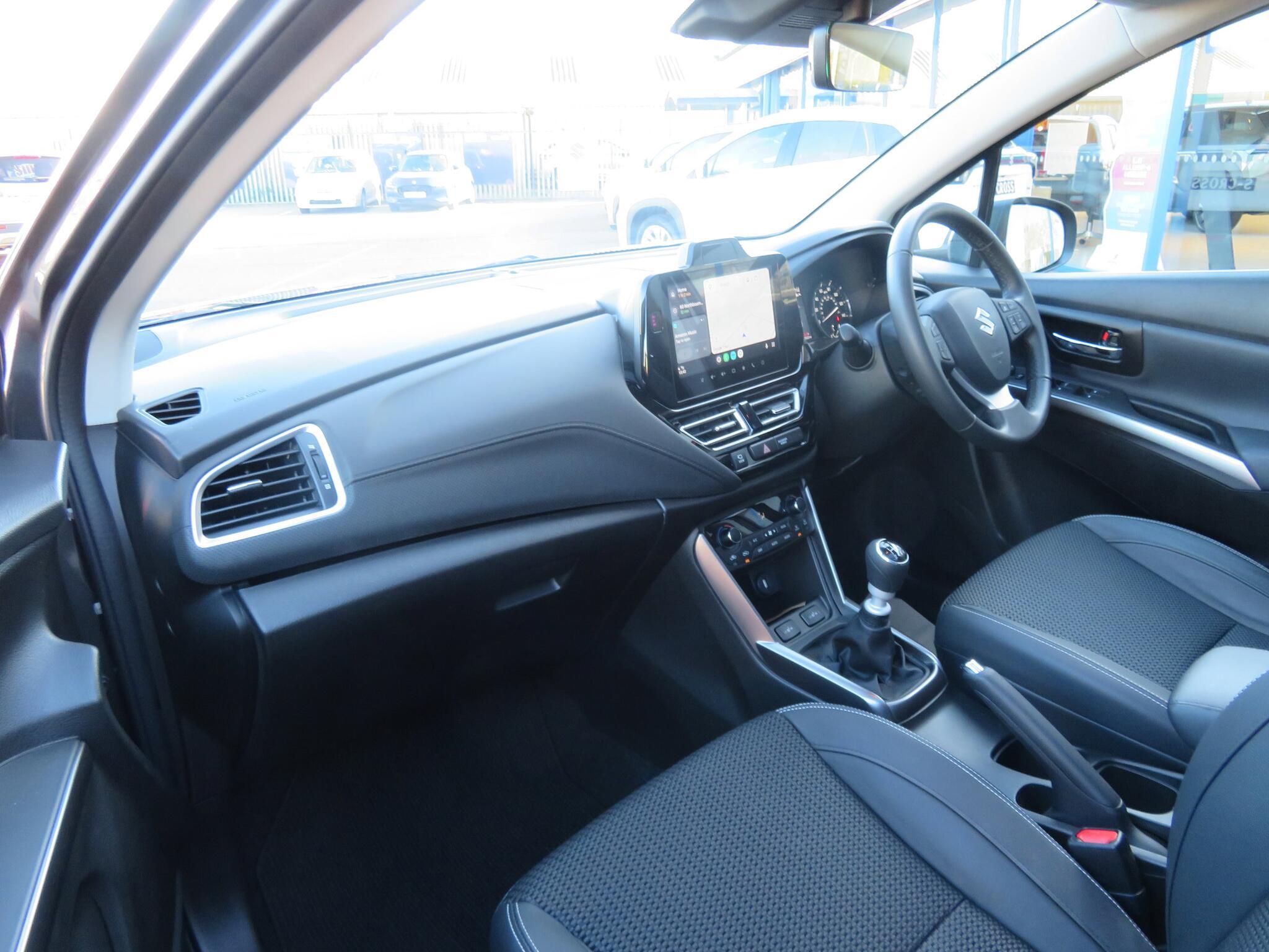 Suzuki S-Cross - Image 16
