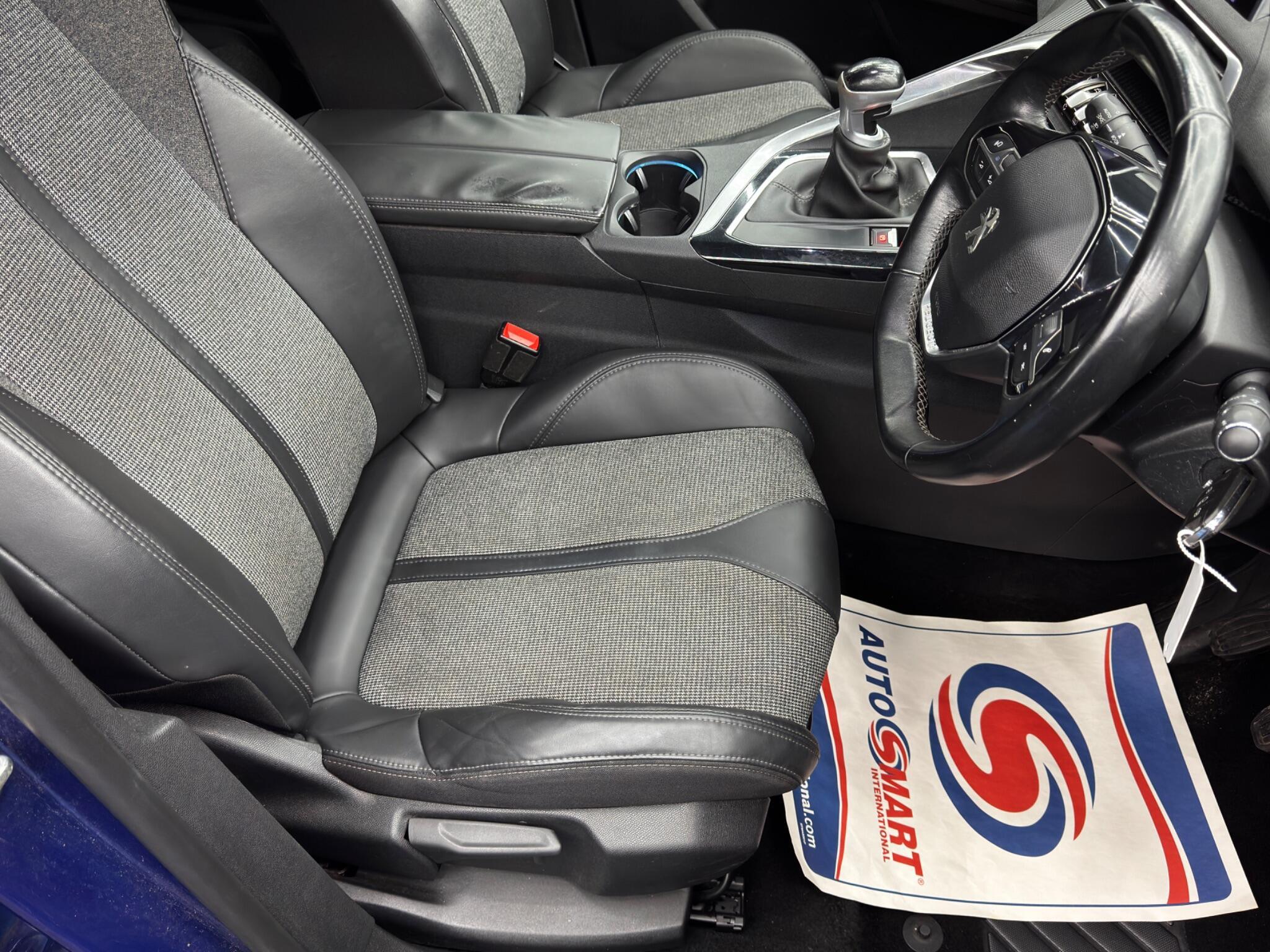 Peugeot 3008 - Image 13