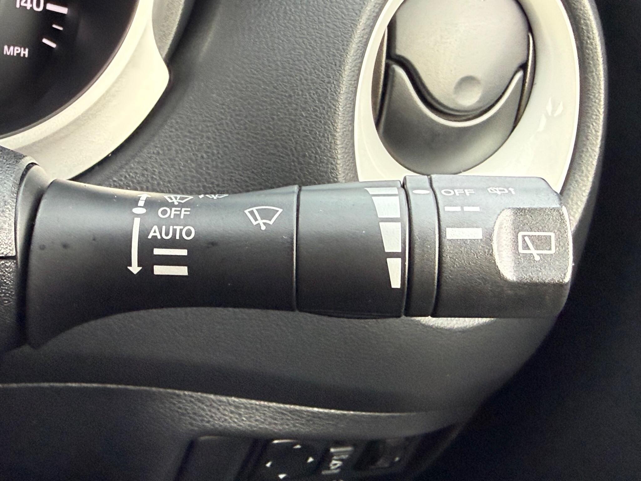 Nissan Juke - Image 28