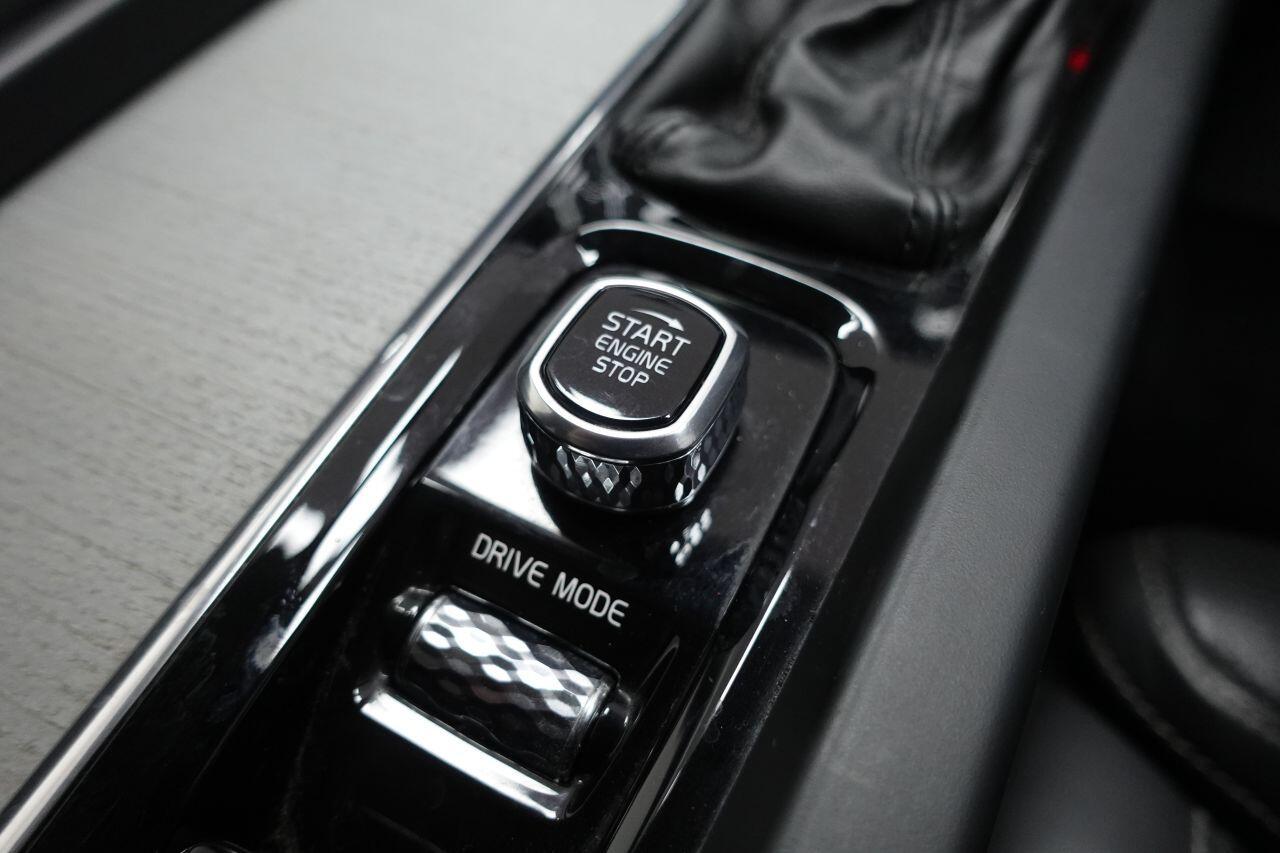 Volvo S60 - Image 47