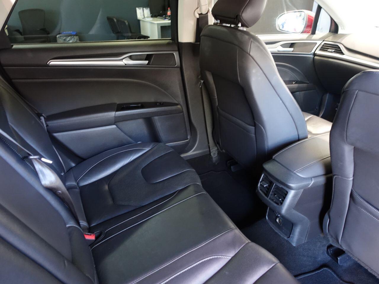Ford Mondeo - Image 15