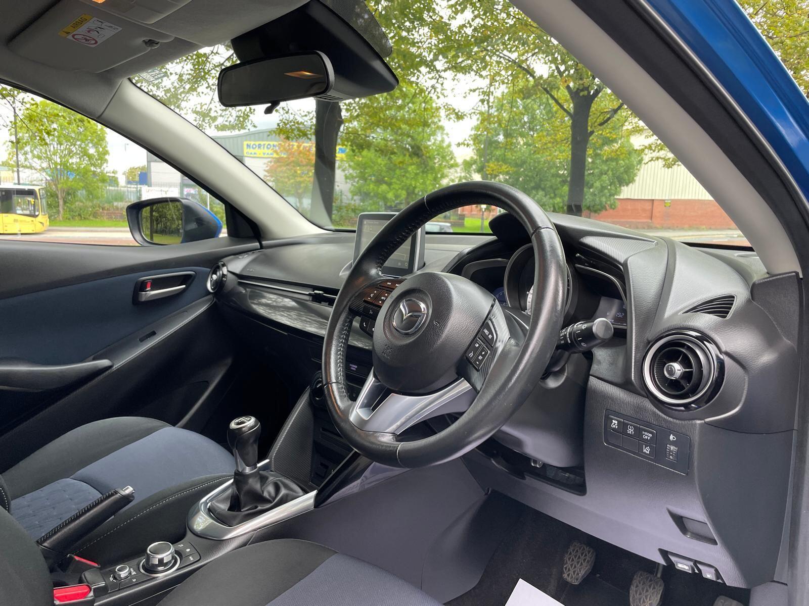 Mazda MAZDA2 - Image 16