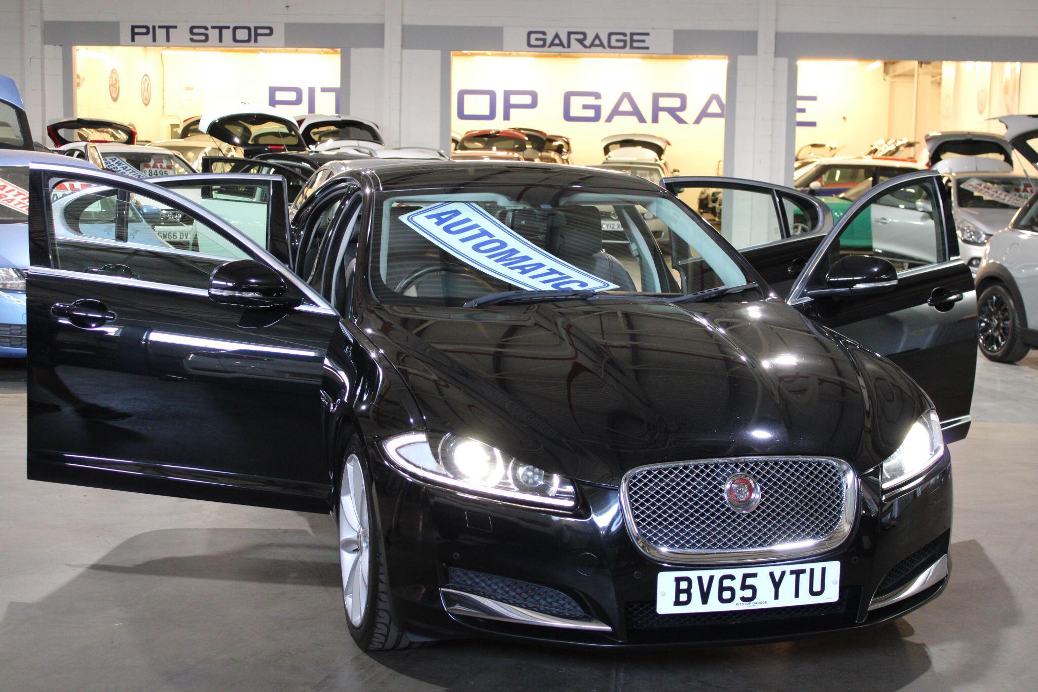 Jaguar XF - Image 2