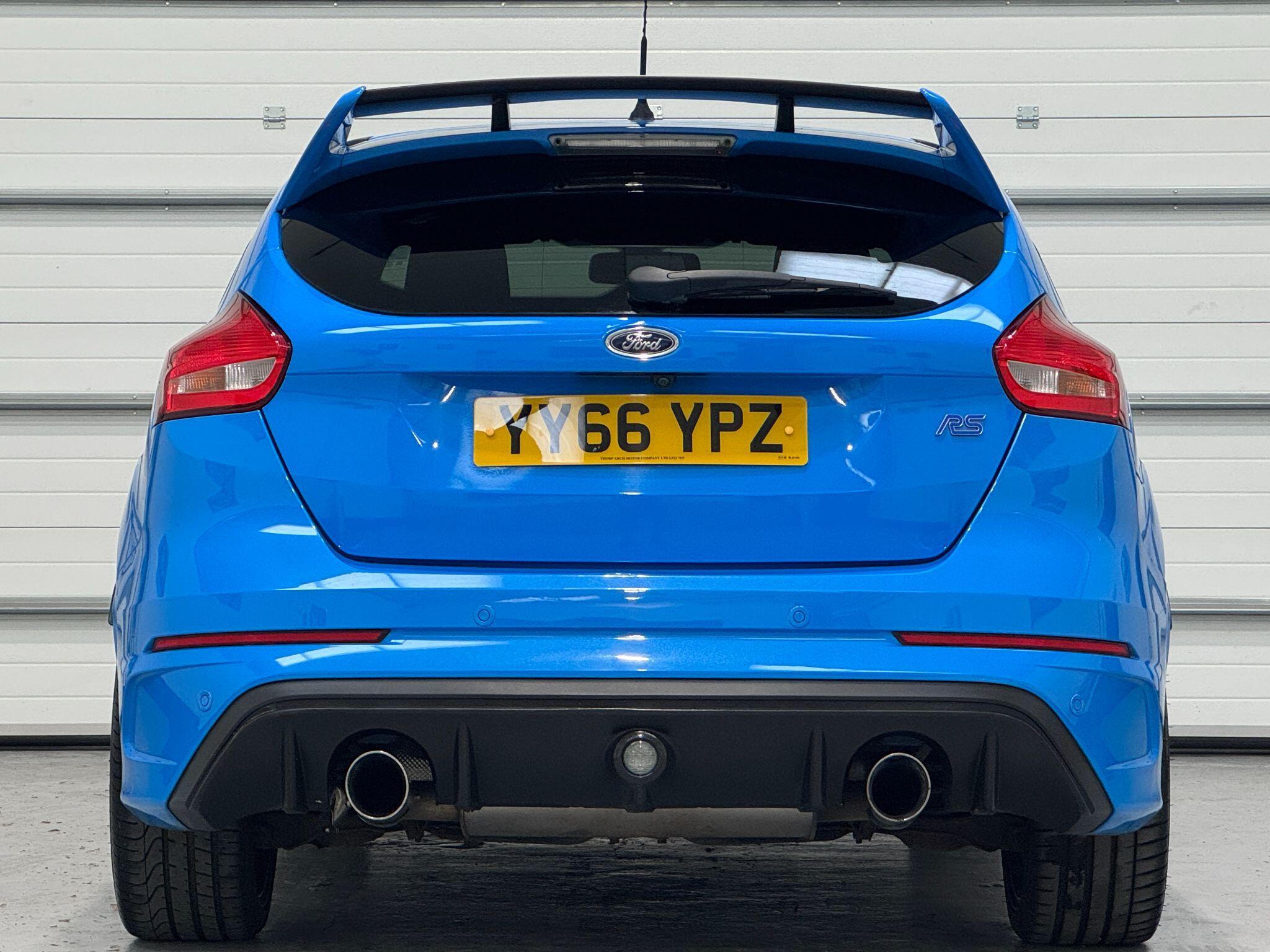 Ford Focus - Image 13