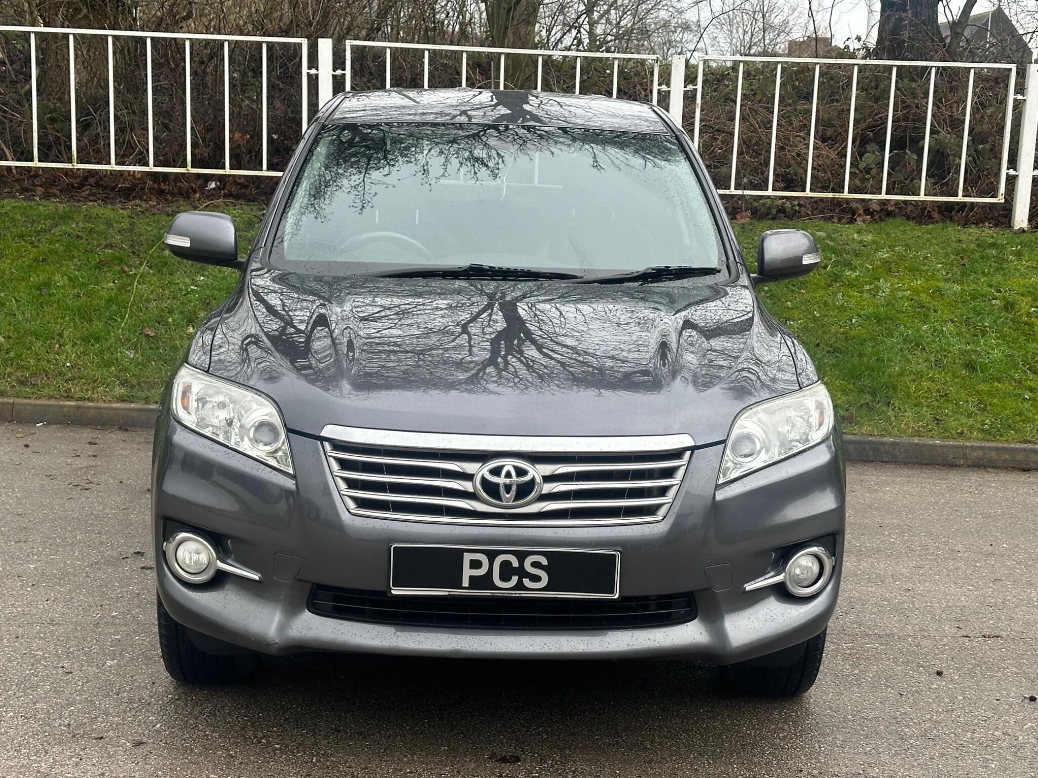 Toyota RAV4 - Image 6