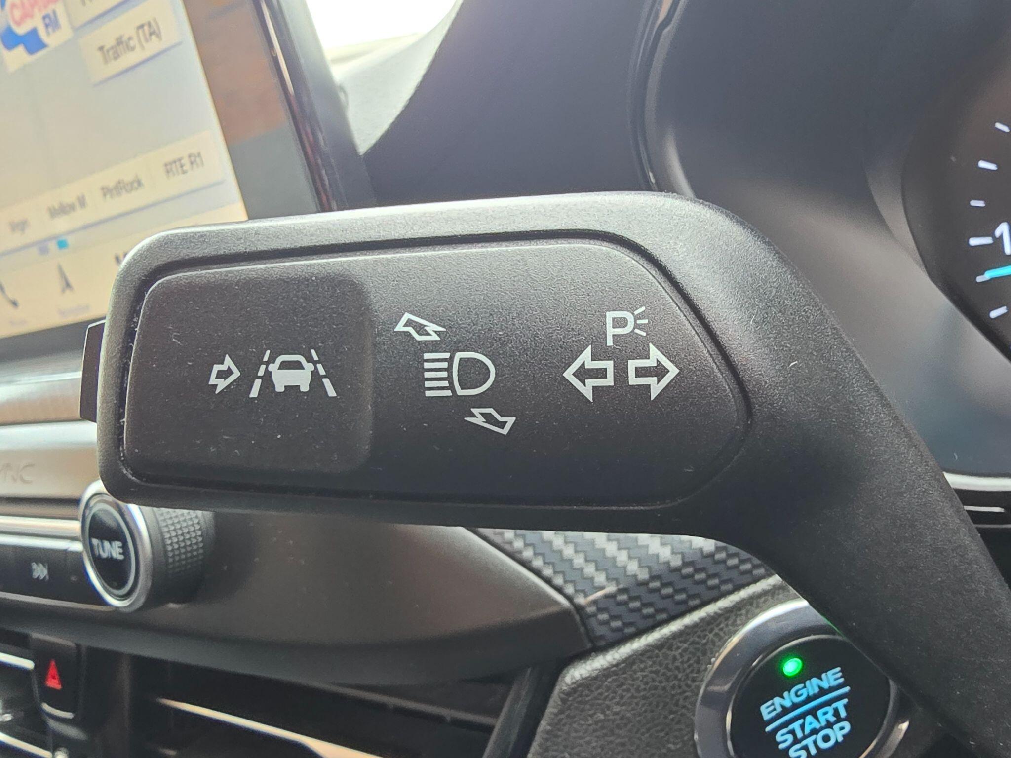 Ford Focus - Image 28