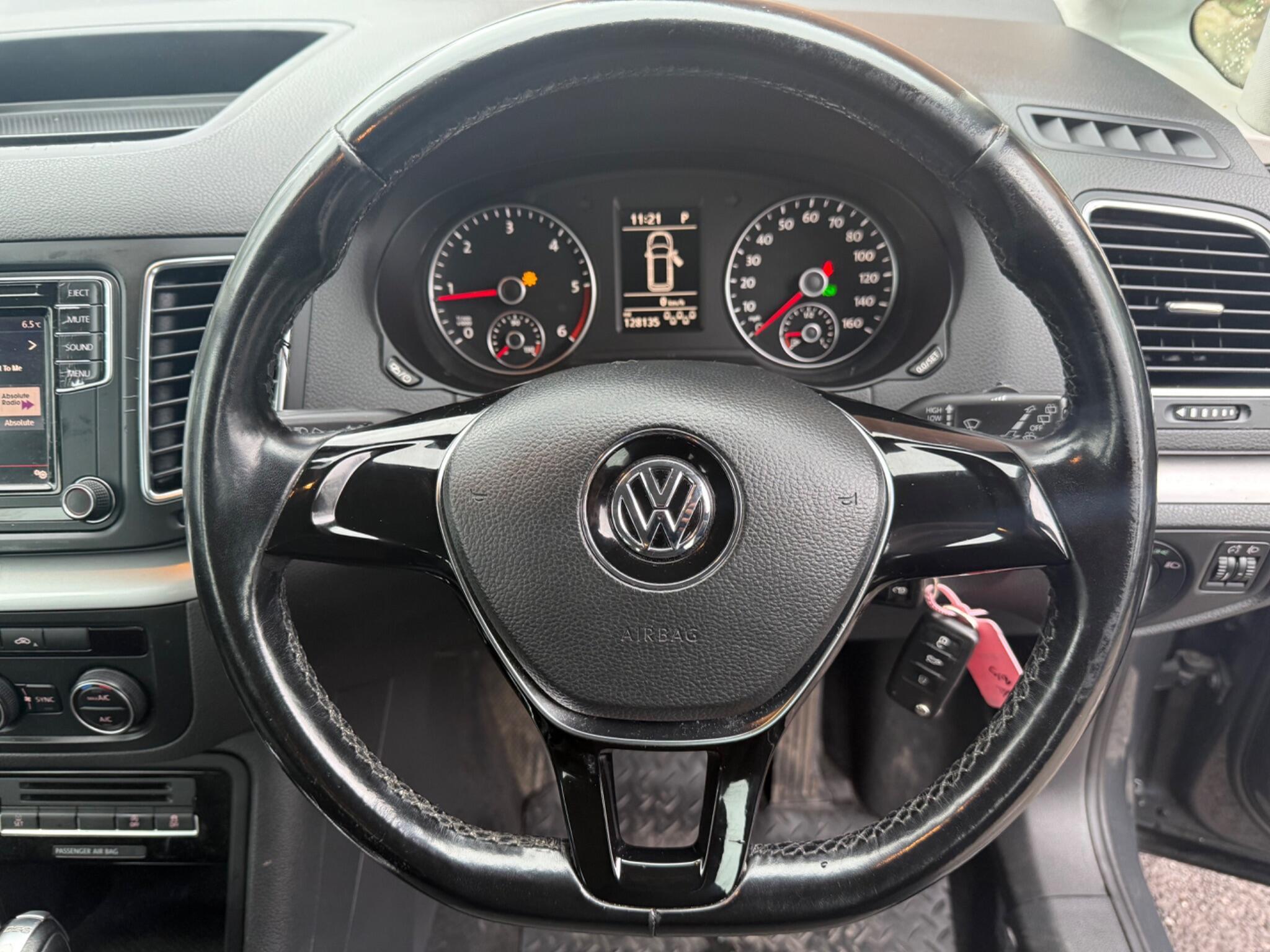 Volkswagen Sharan - Image 11