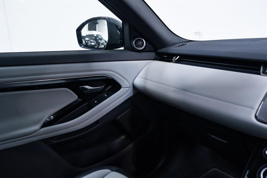 Land Rover Range Rover Evoque - Image 15