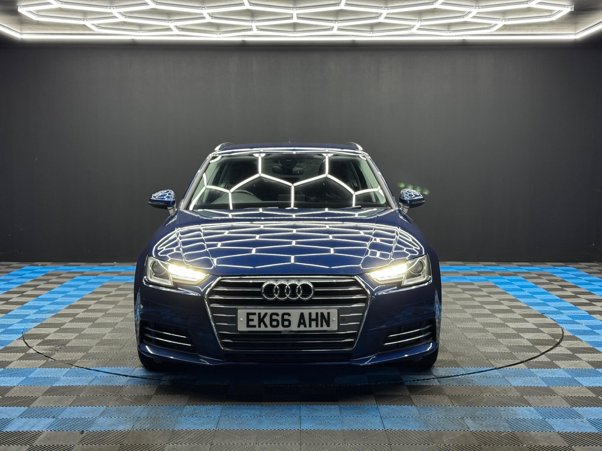 Audi A4 Avant - Image 2