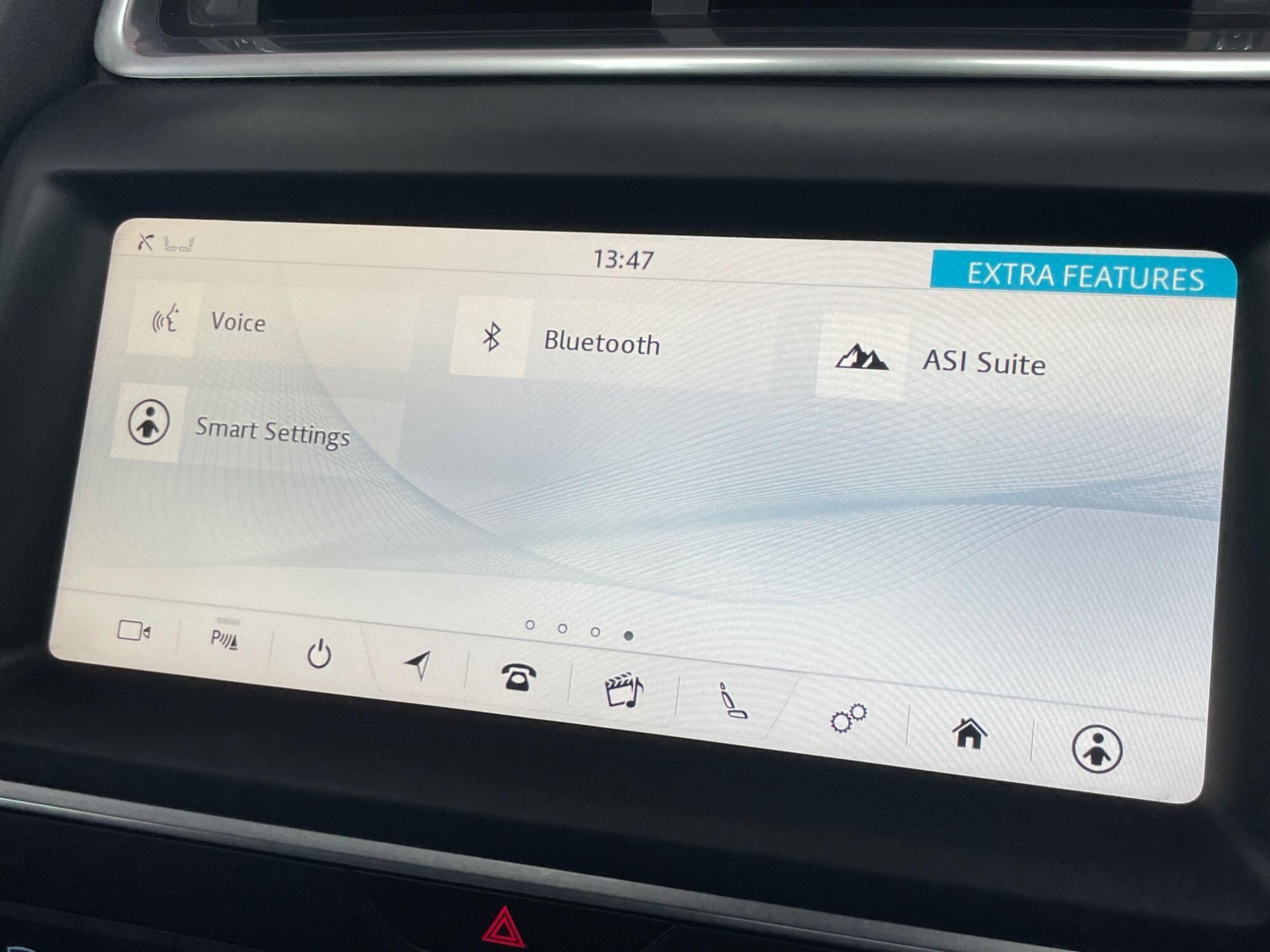 Jaguar E-Pace - Image 46