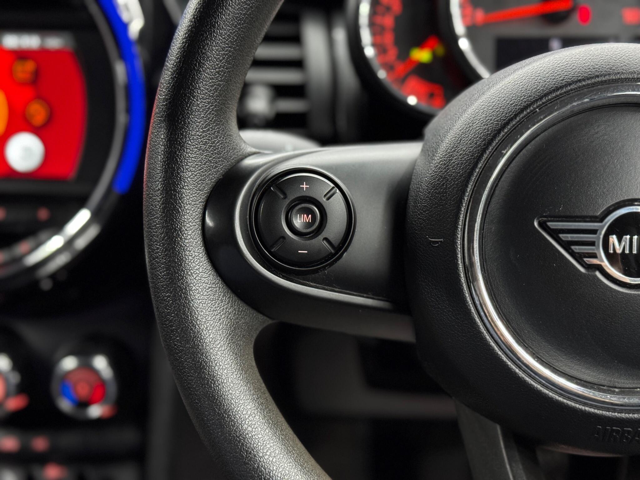 MINI Hatch - Image 18