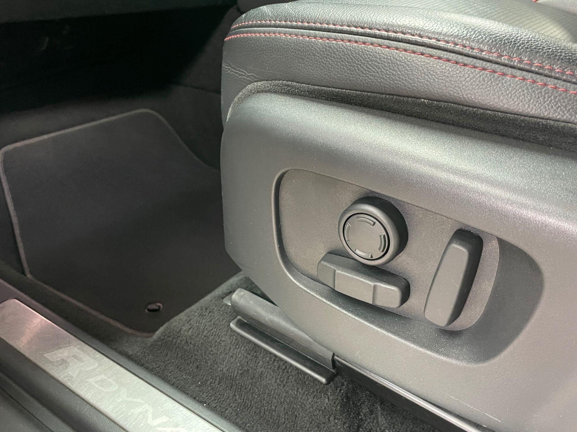 Land Rover DISCOVERY SPORT - Image 36