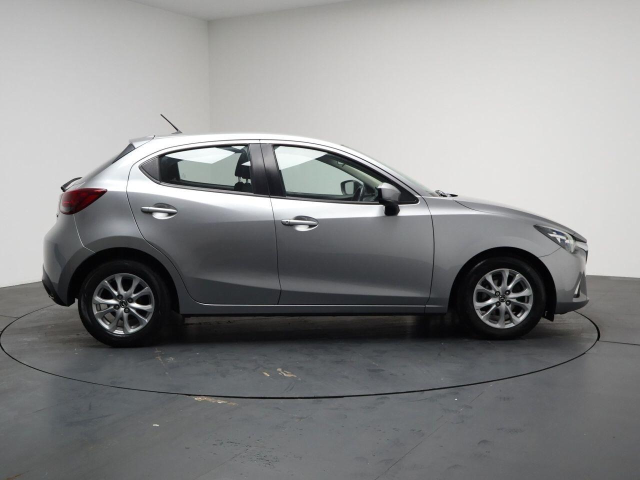 Mazda MAZDA2 - Image 16