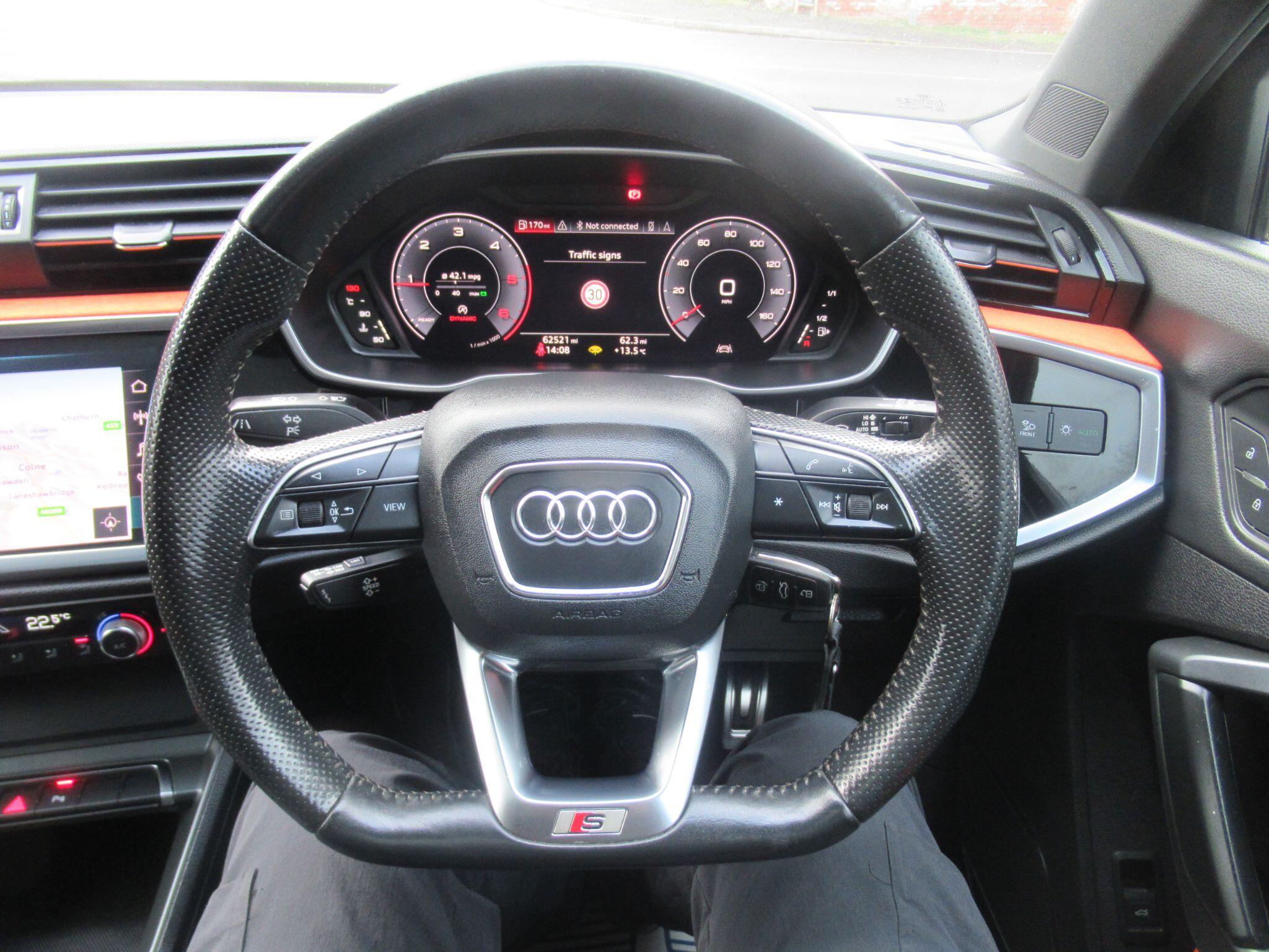 Audi Q3 - Image 31