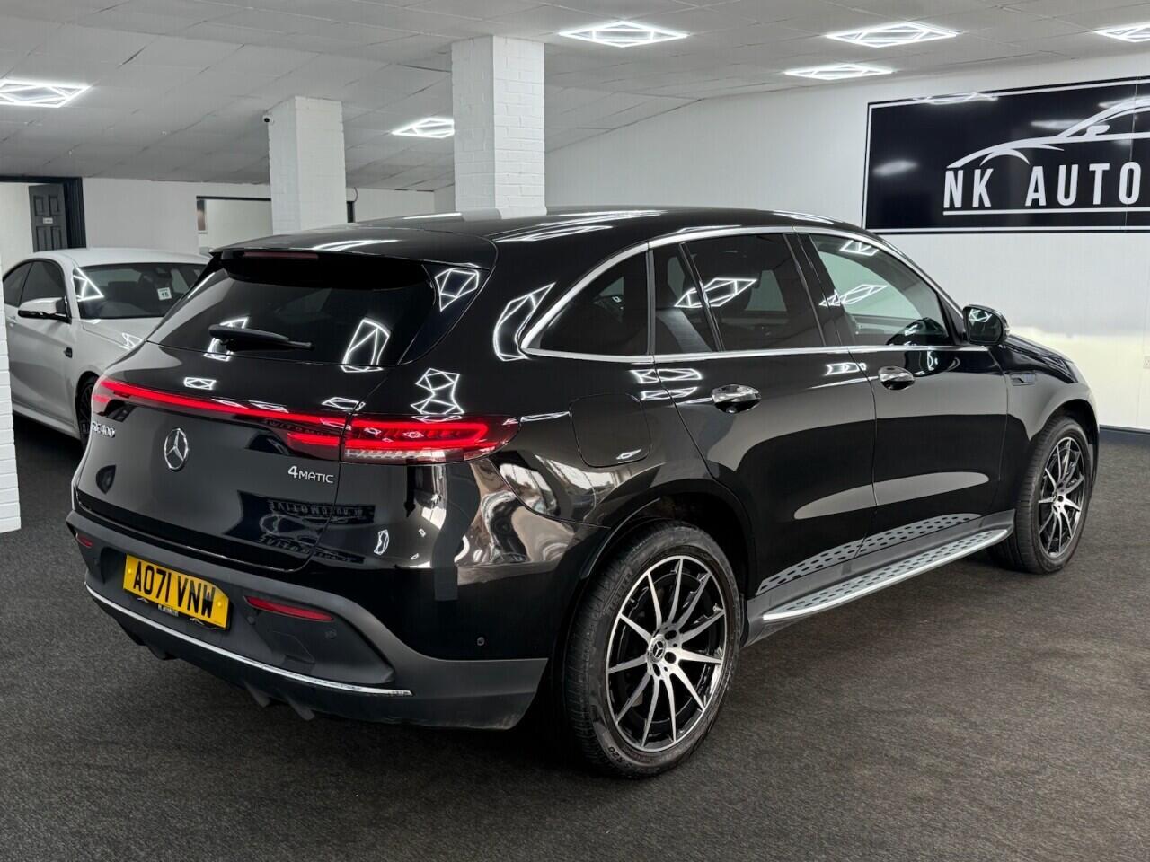 Mercedes Eqc - Image 6