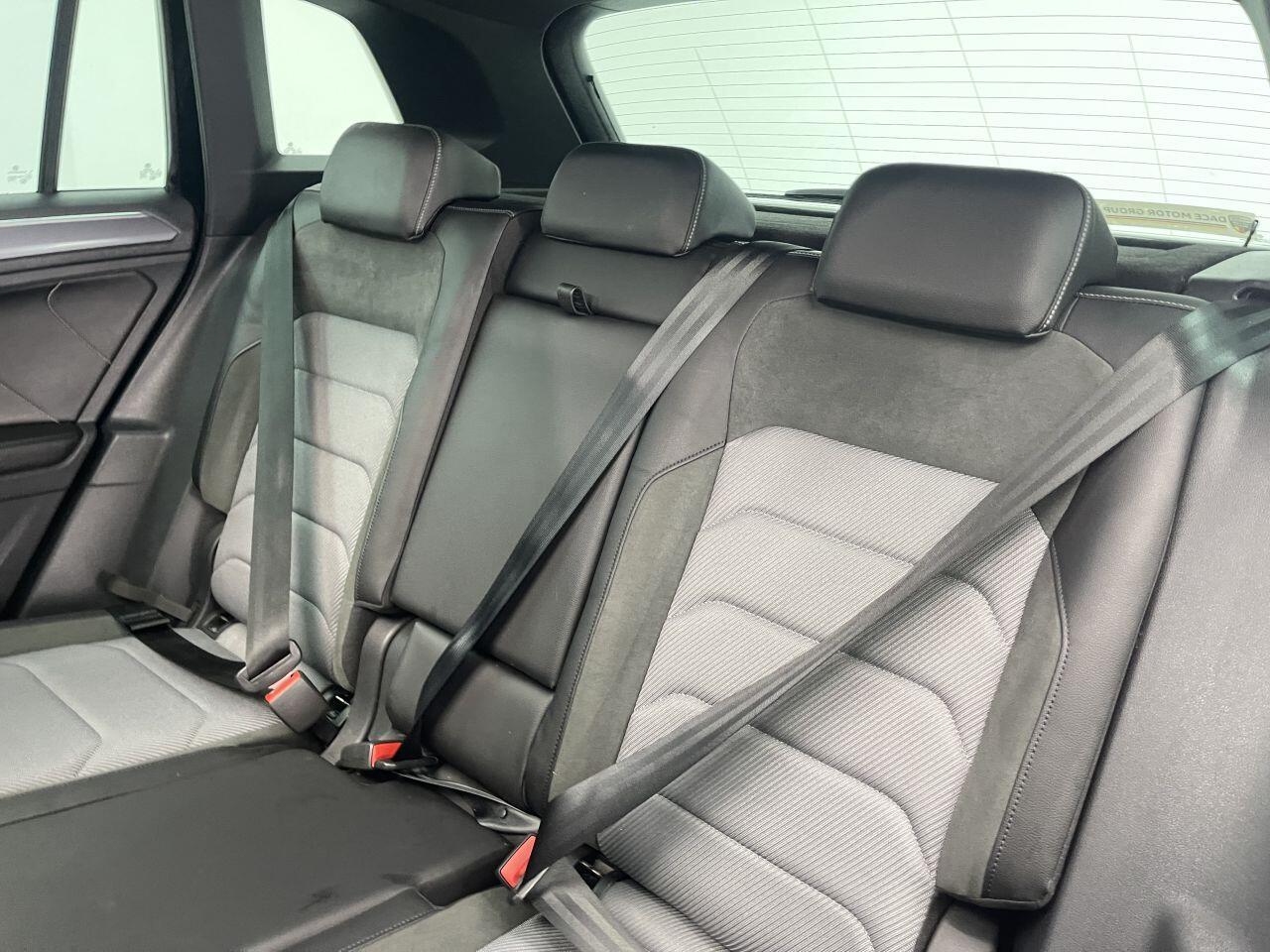 Volkswagen Tiguan - Image 14