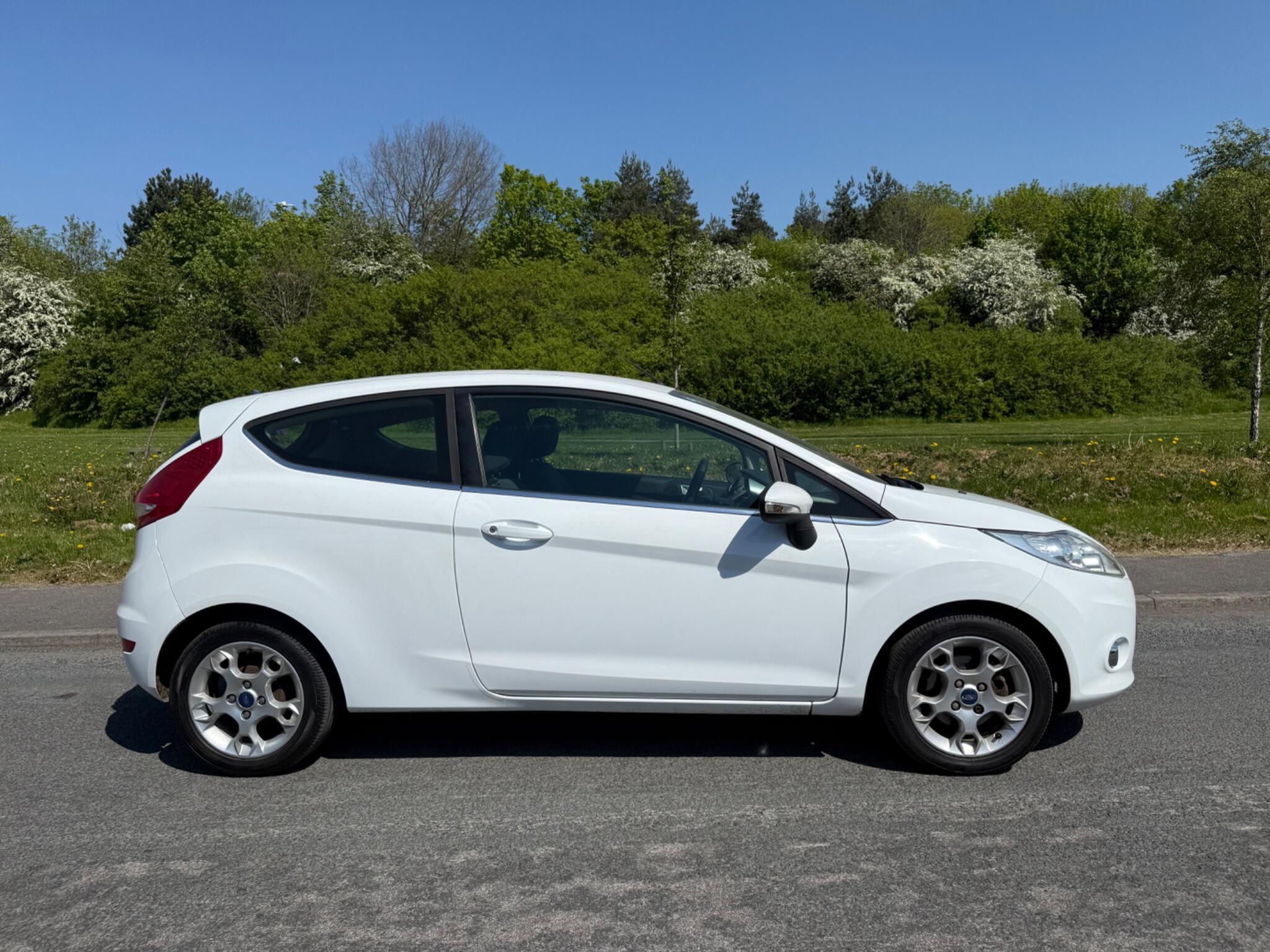 Ford Fiesta - Image 2