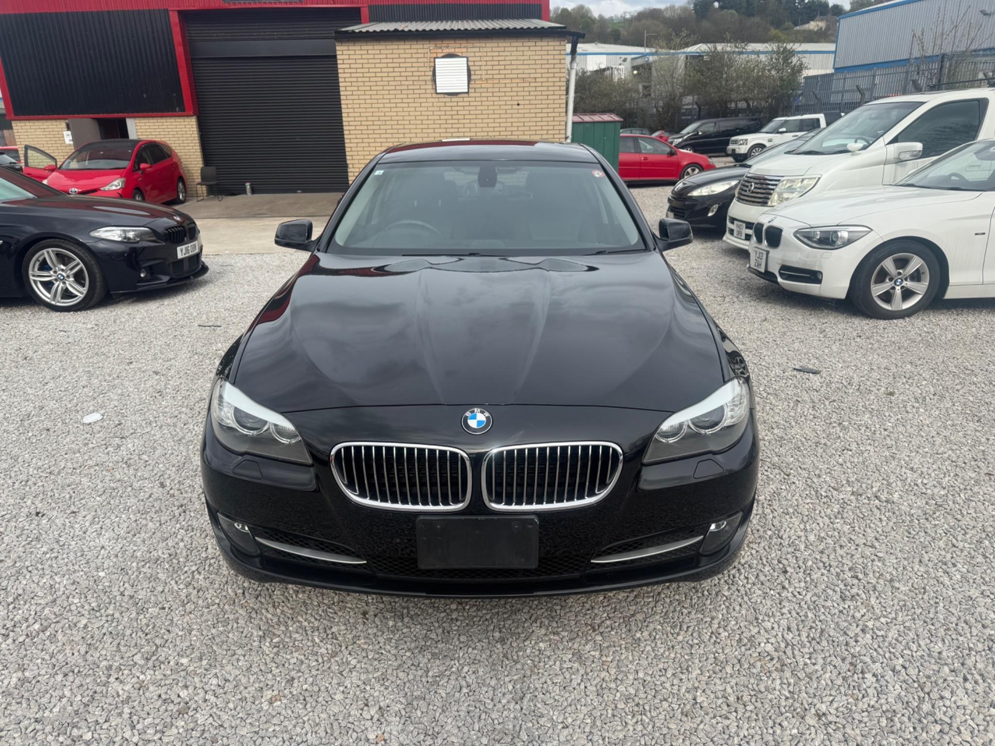BMW 5 Series - Image 2