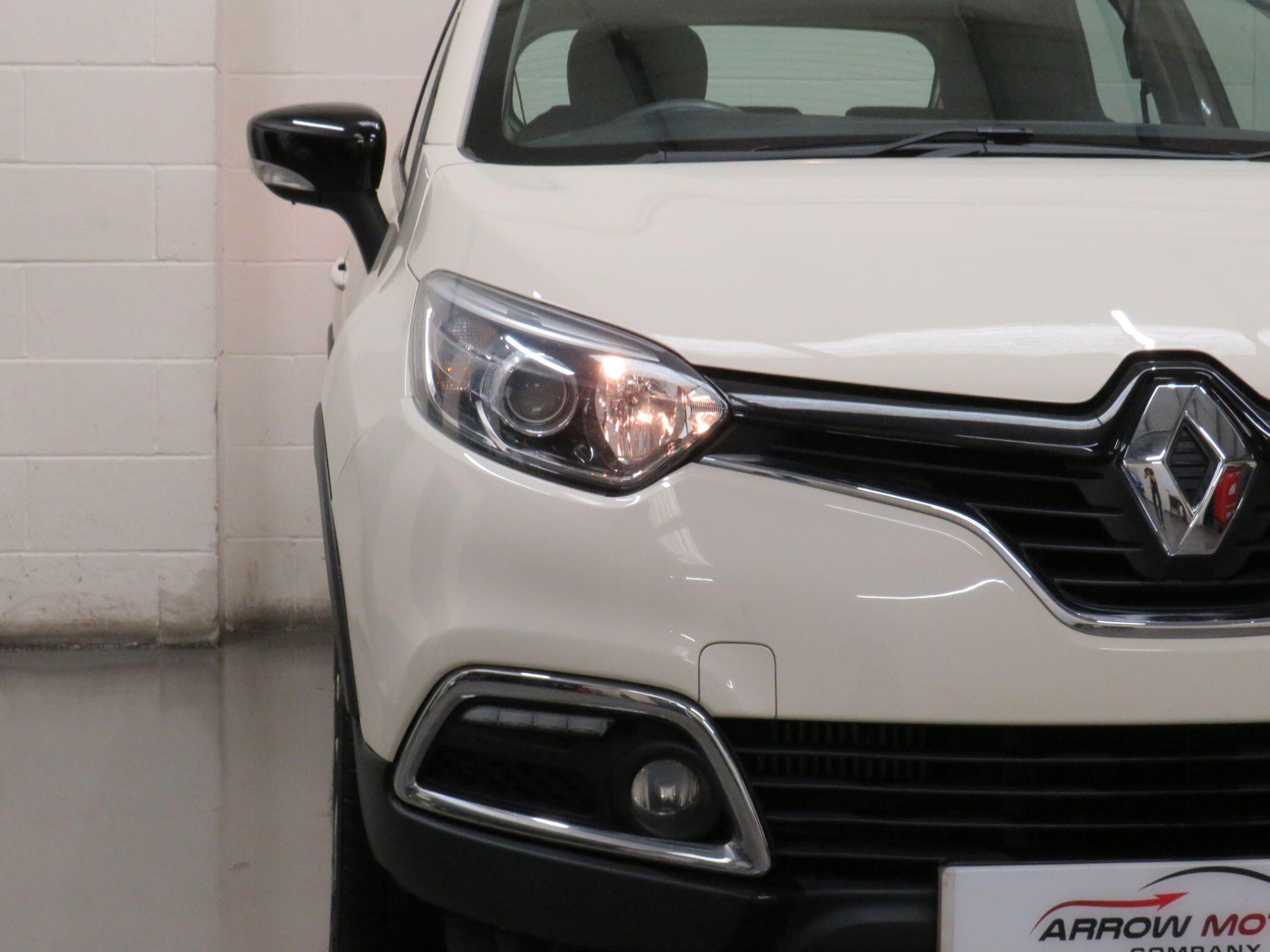 Renault Captur - Image 11
