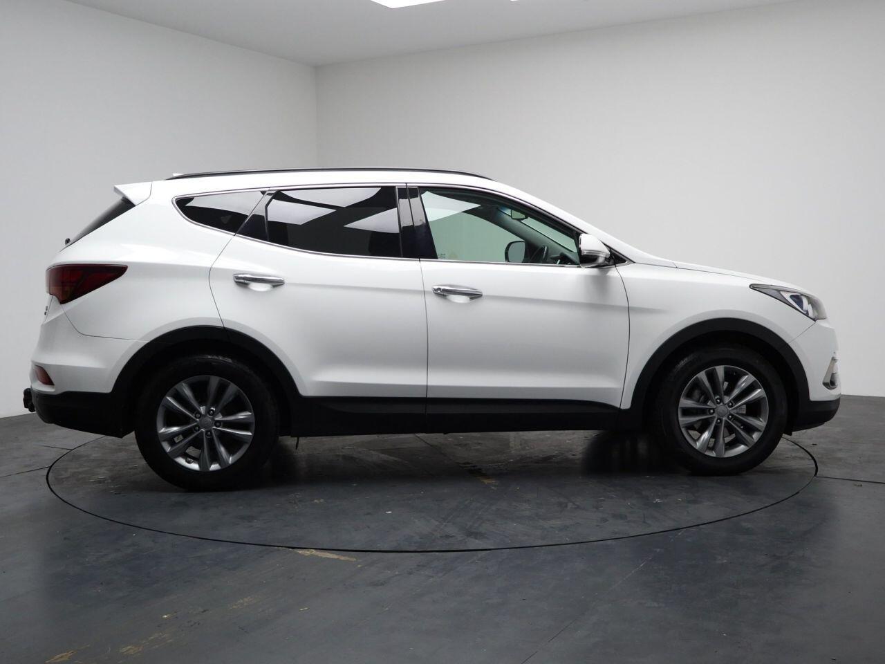 Hyundai Santa Fe - Image 8