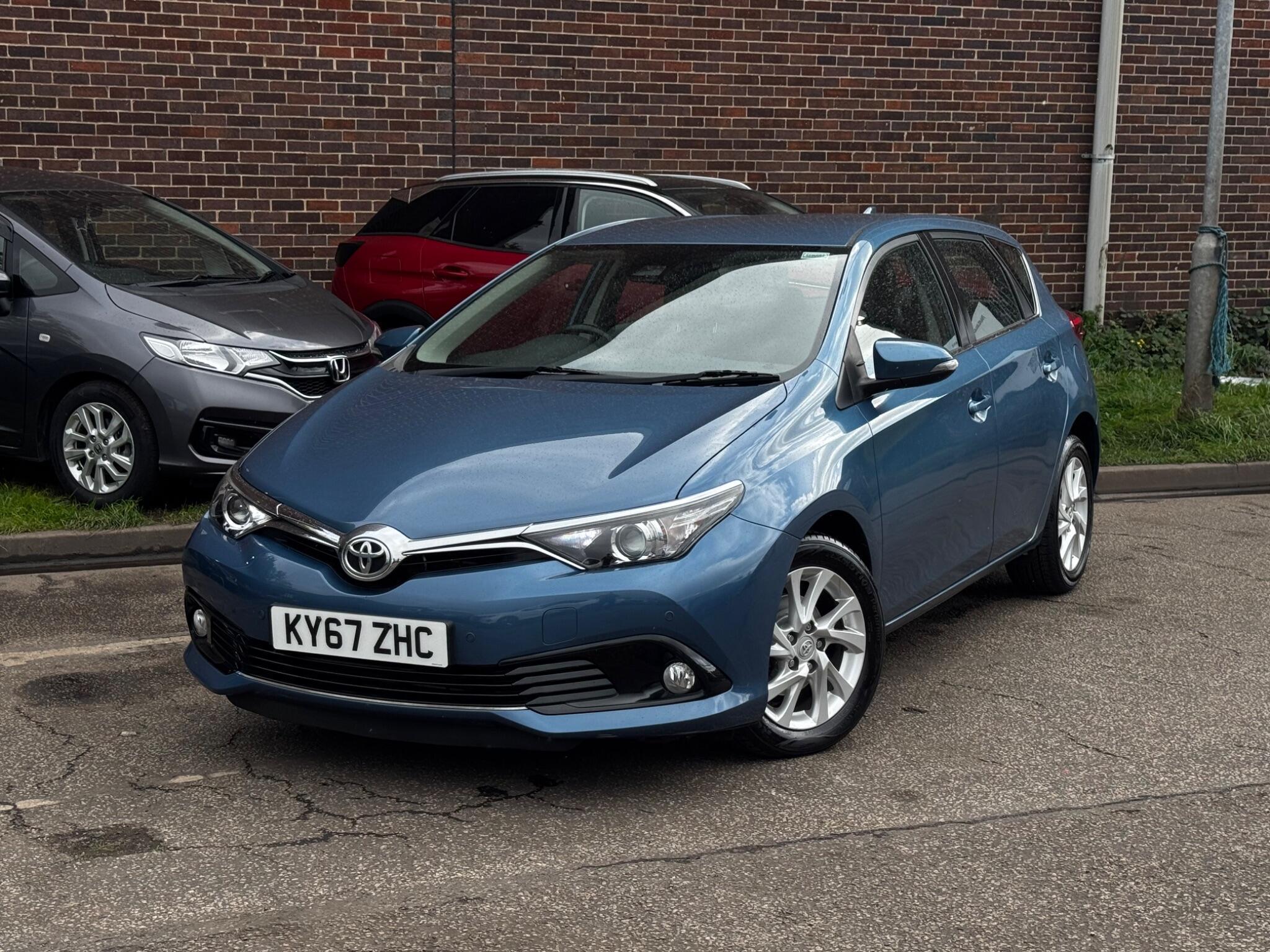 Toyota Auris - Image 9