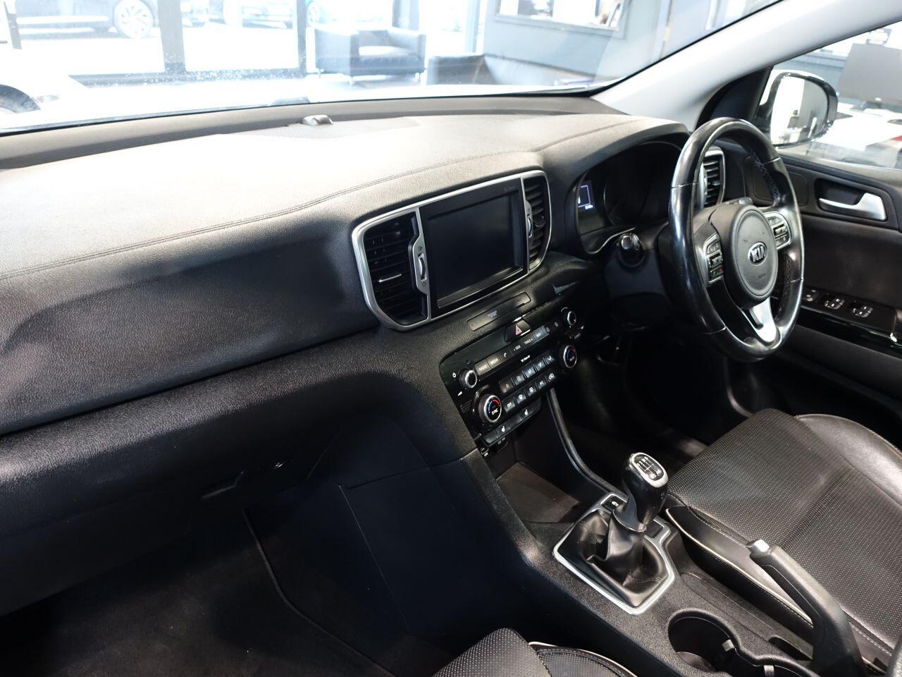 Kia Sportage - Image 13