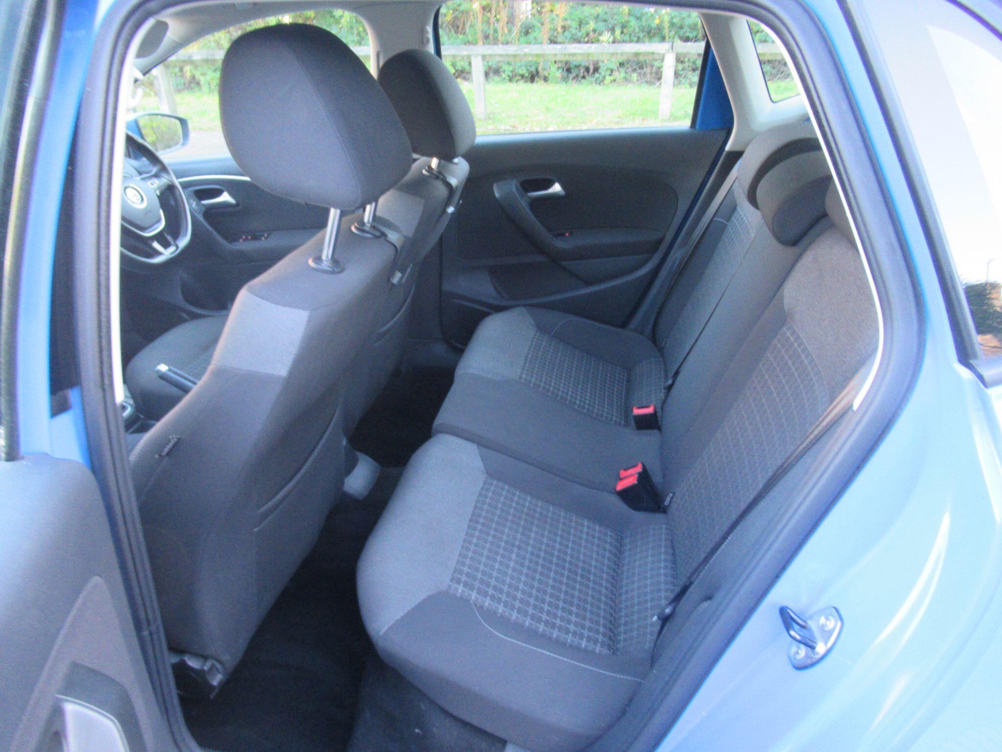 Volkswagen Polo - Image 13