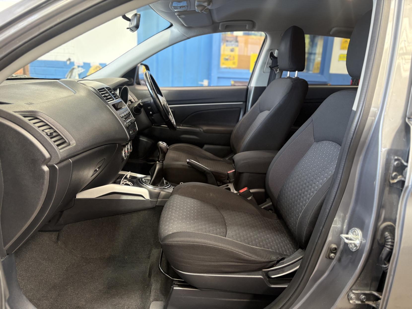Mitsubishi ASX - Image 18