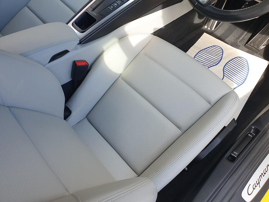 Porsche 718 Cayman - Image 47