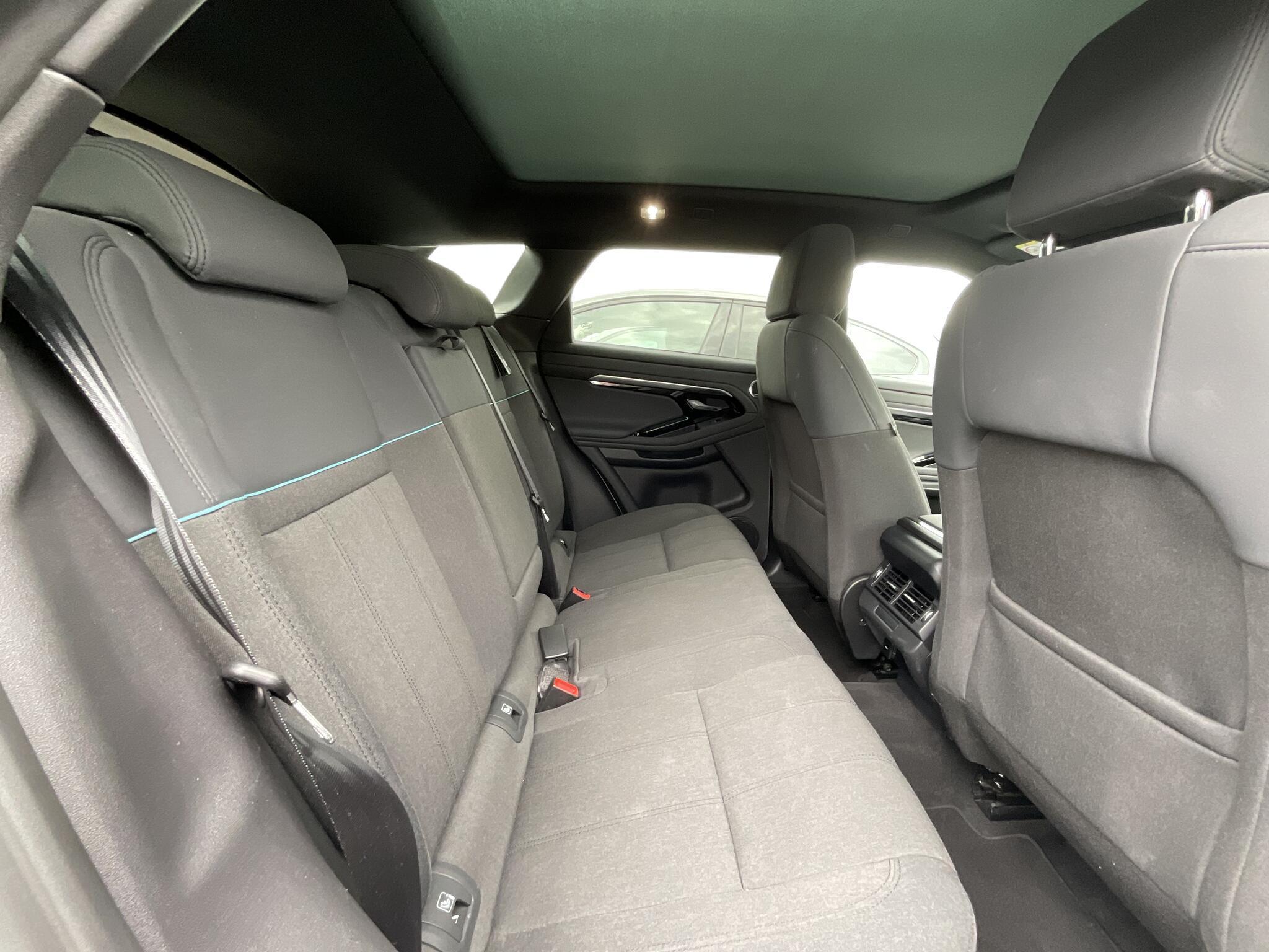 Land Rover Range Rover Evoque - Image 12