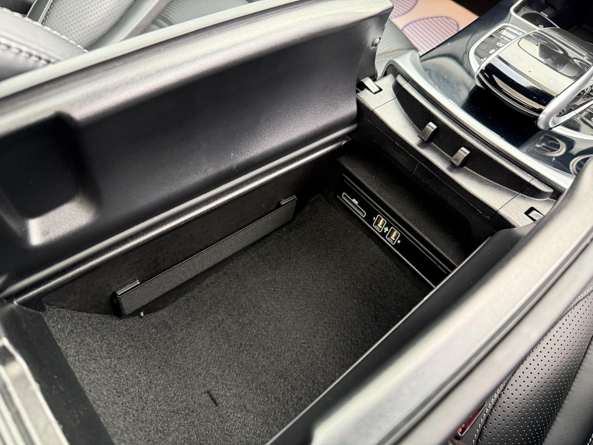 Mercedes C Class - Image 74