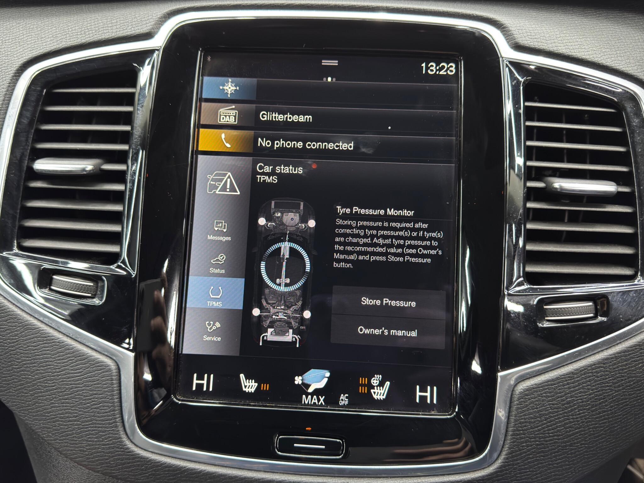 Volvo XC90 - Image 32
