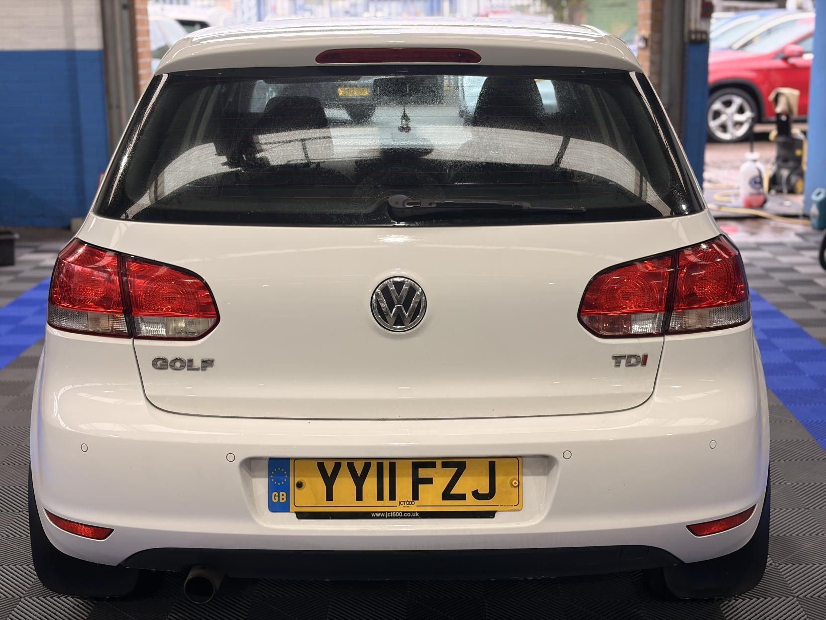 Volkswagen Golf - Image 6