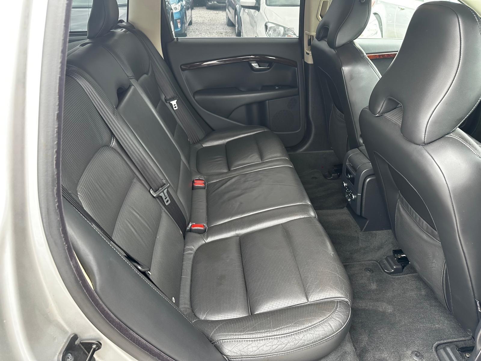 Volvo V70 - Image 25