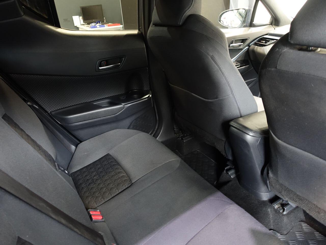 Toyota C-Hr - Image 15