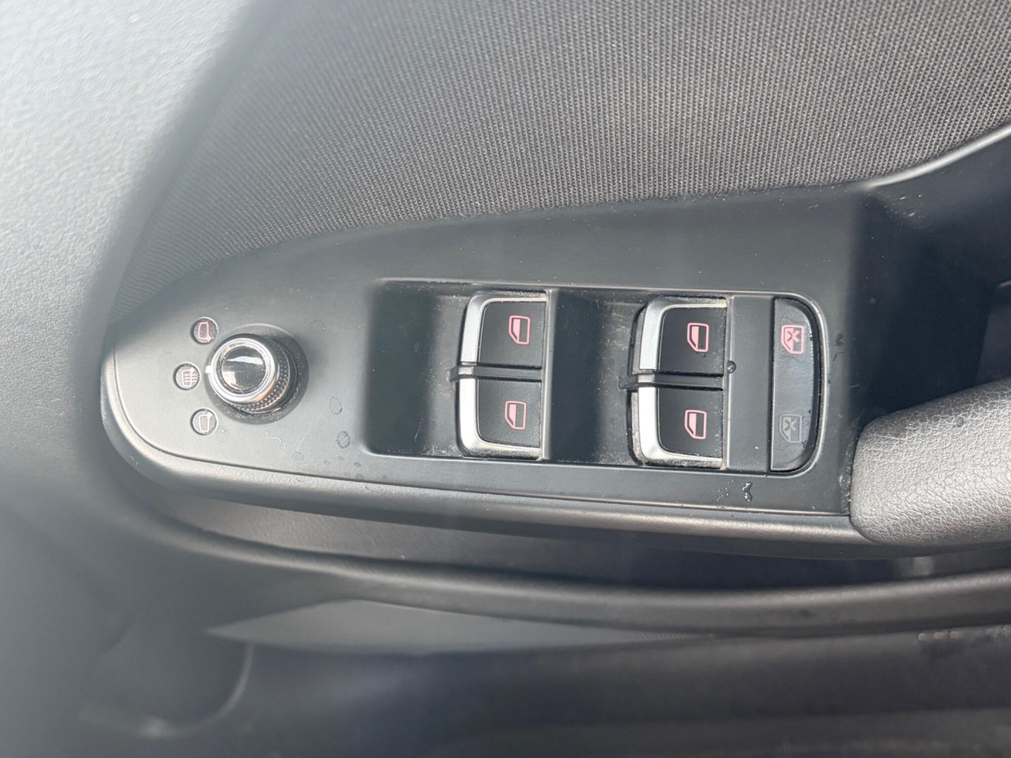 Audi A4 Avant - Image 28